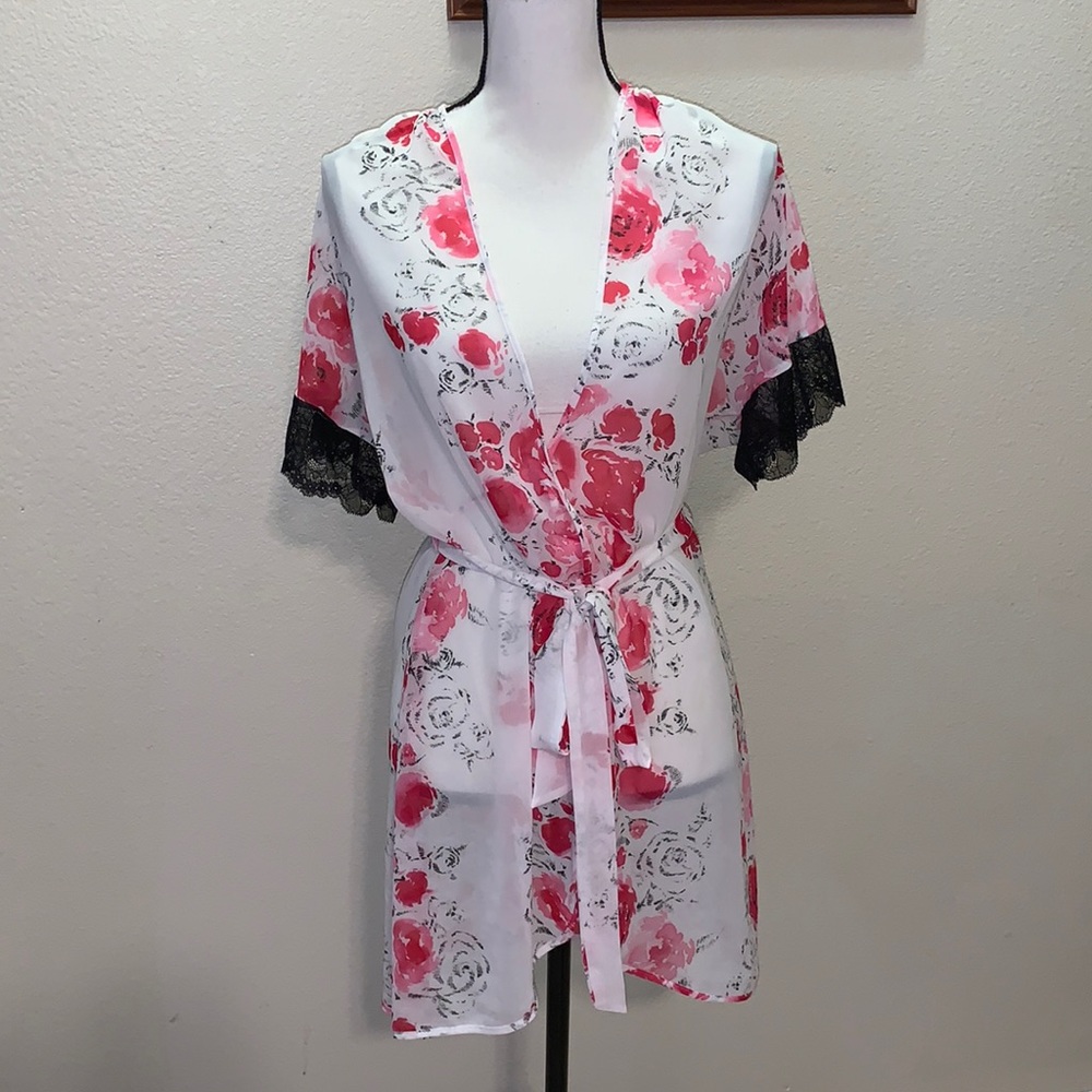 Linea Donatella White With Pink Floral Intimates Kamino Robe